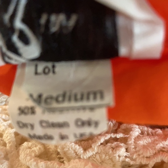 Vintage Orange blouse with shoulder pads. - Picture 6 of 6